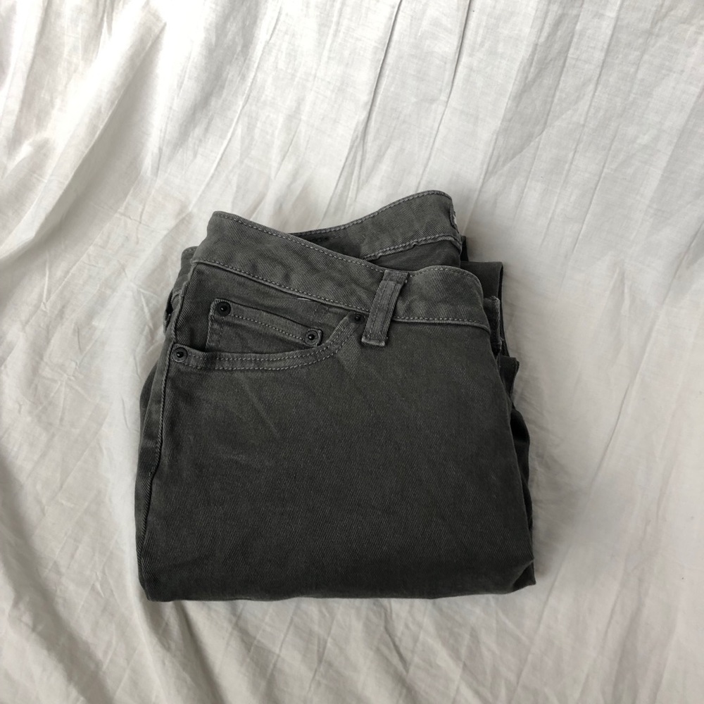 Levi’s gray jeggings 13M
